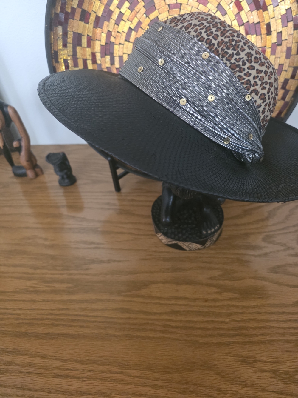 Black Wide-Brim Leopard Accent Straw Hat with Metallic Band